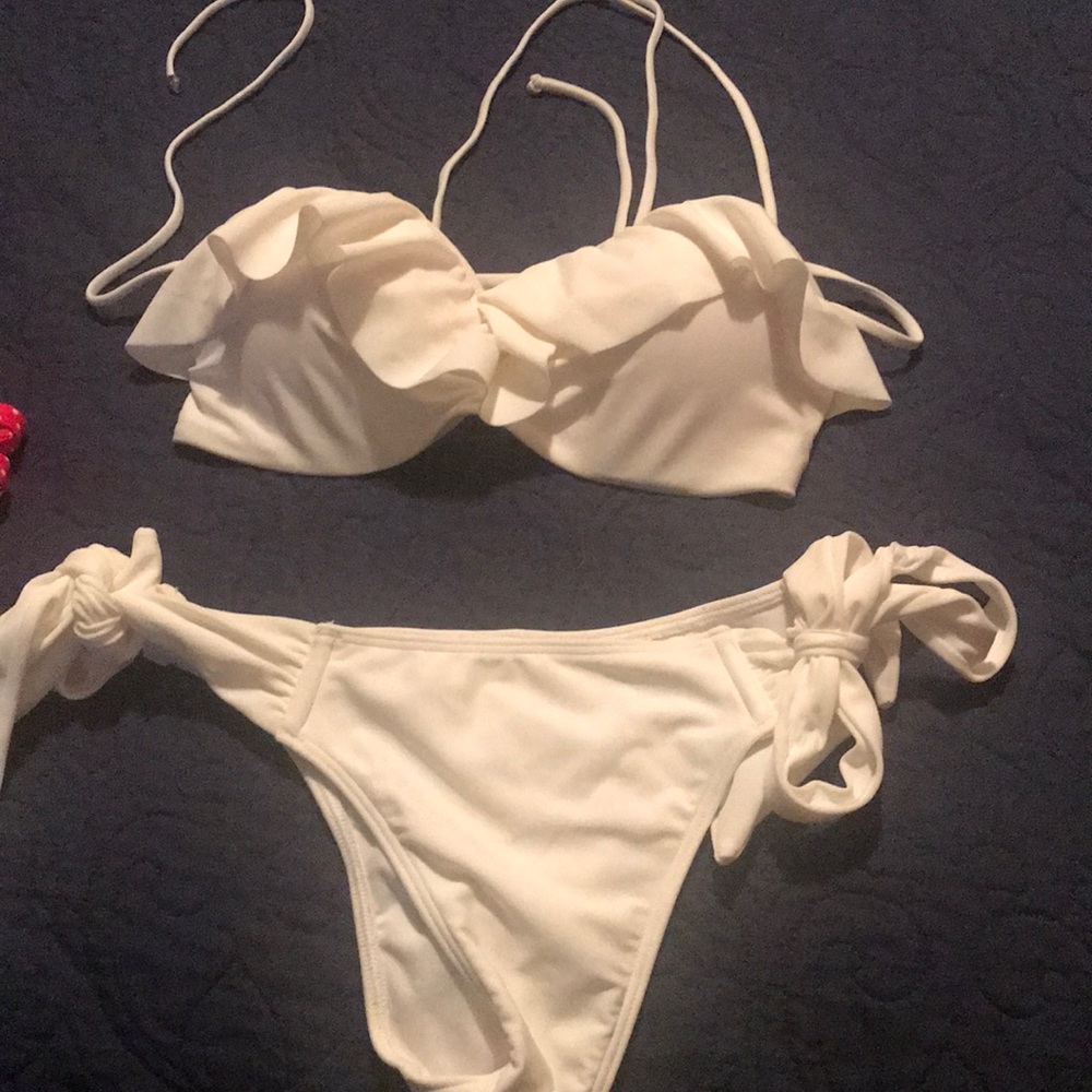 Abercrombie bikini with extra bottoms